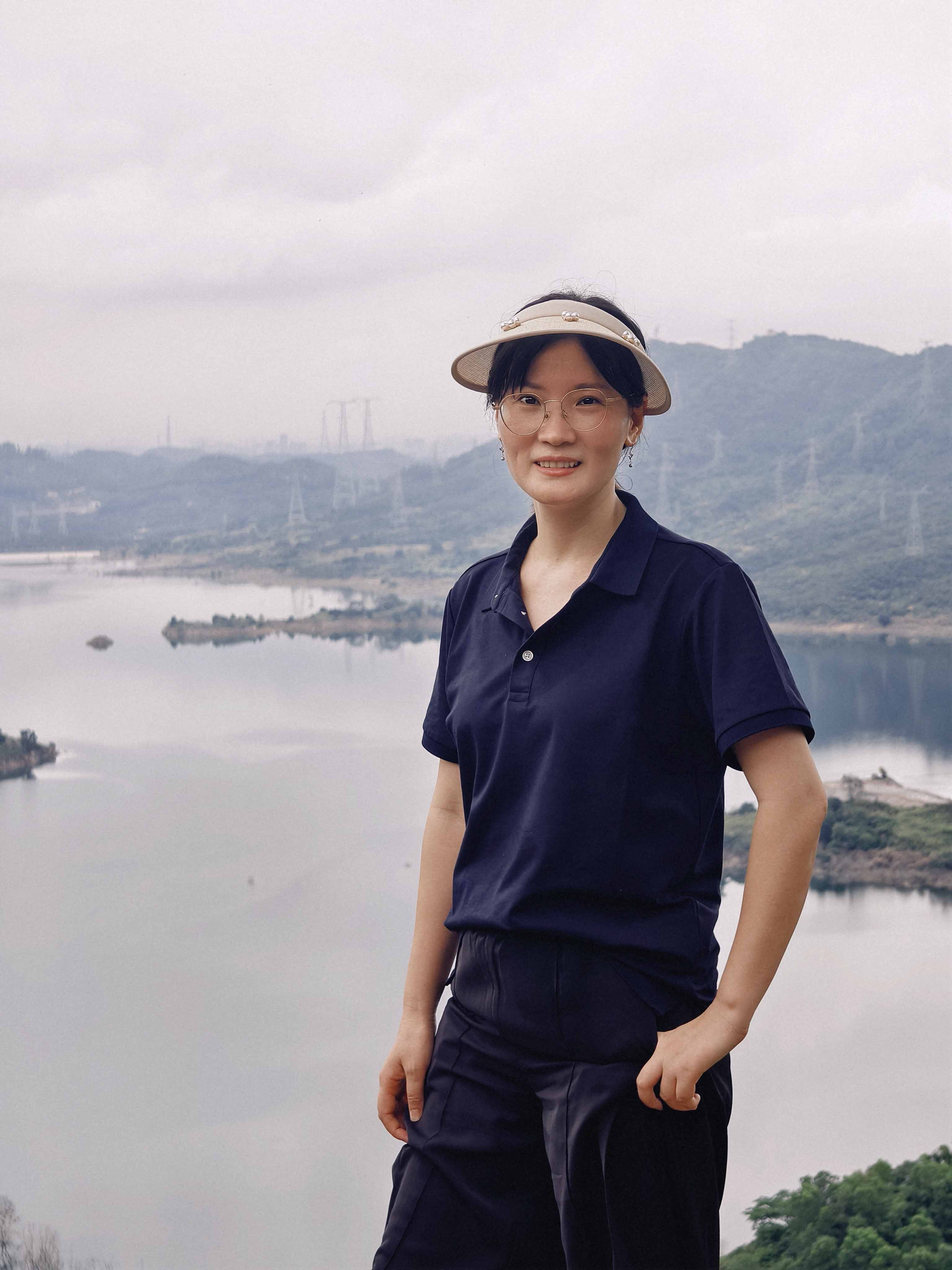 久信達科技公司員工齊聚光明區蠄蜍石,開啟活力爬山之旅暨團建活動(圖3)